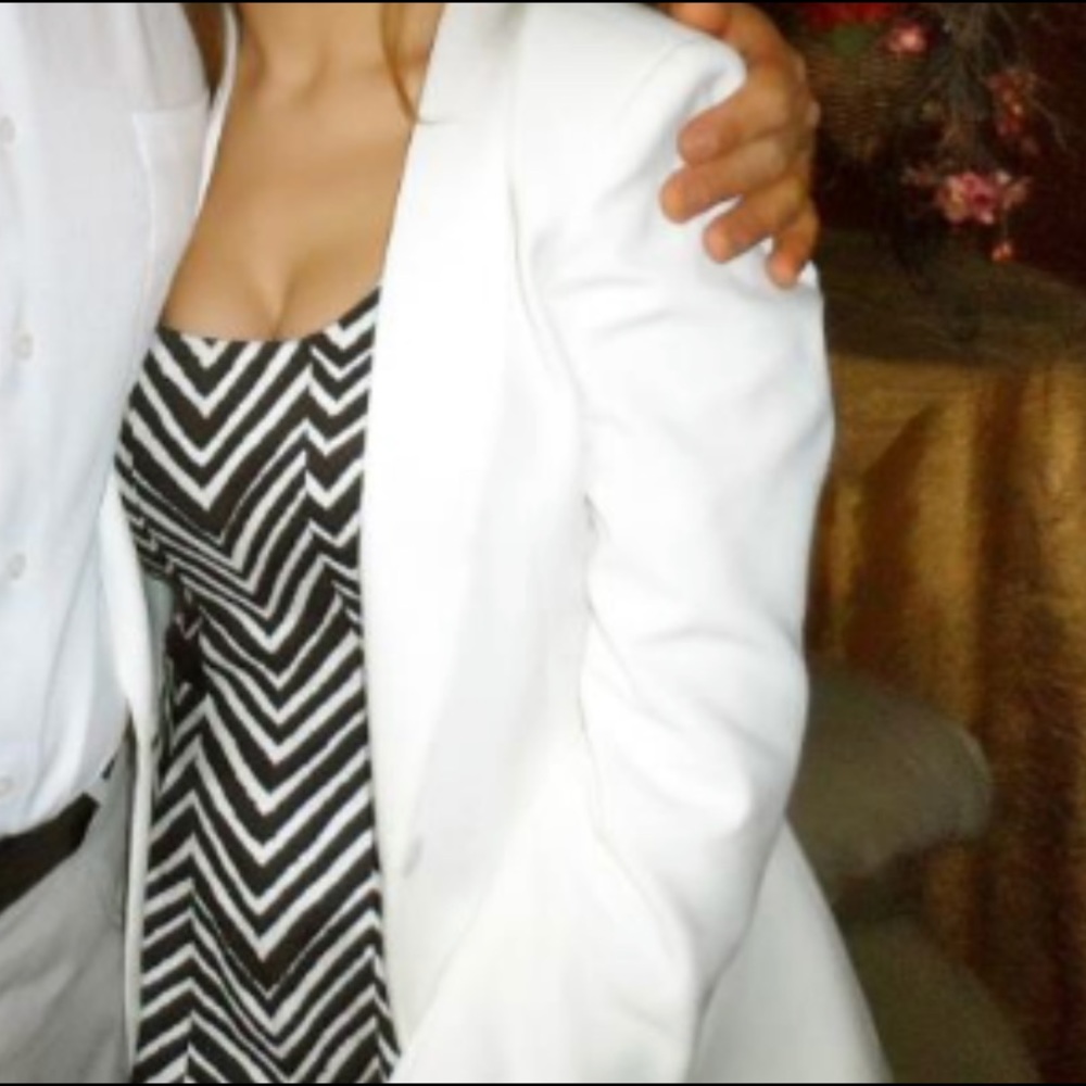 Club Monaco Black and White Chevron Striped A-line Sleeveless Dress with pockets